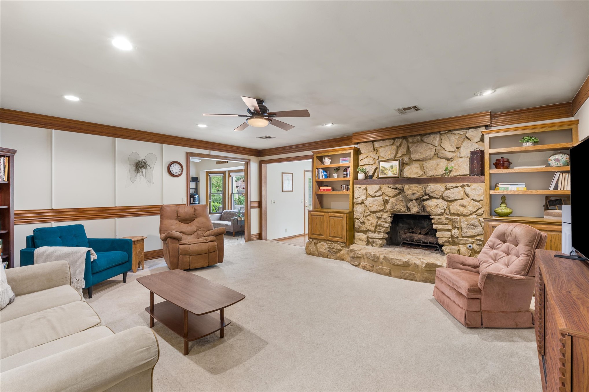 2632 Williamsburg Street Property Photo 15
