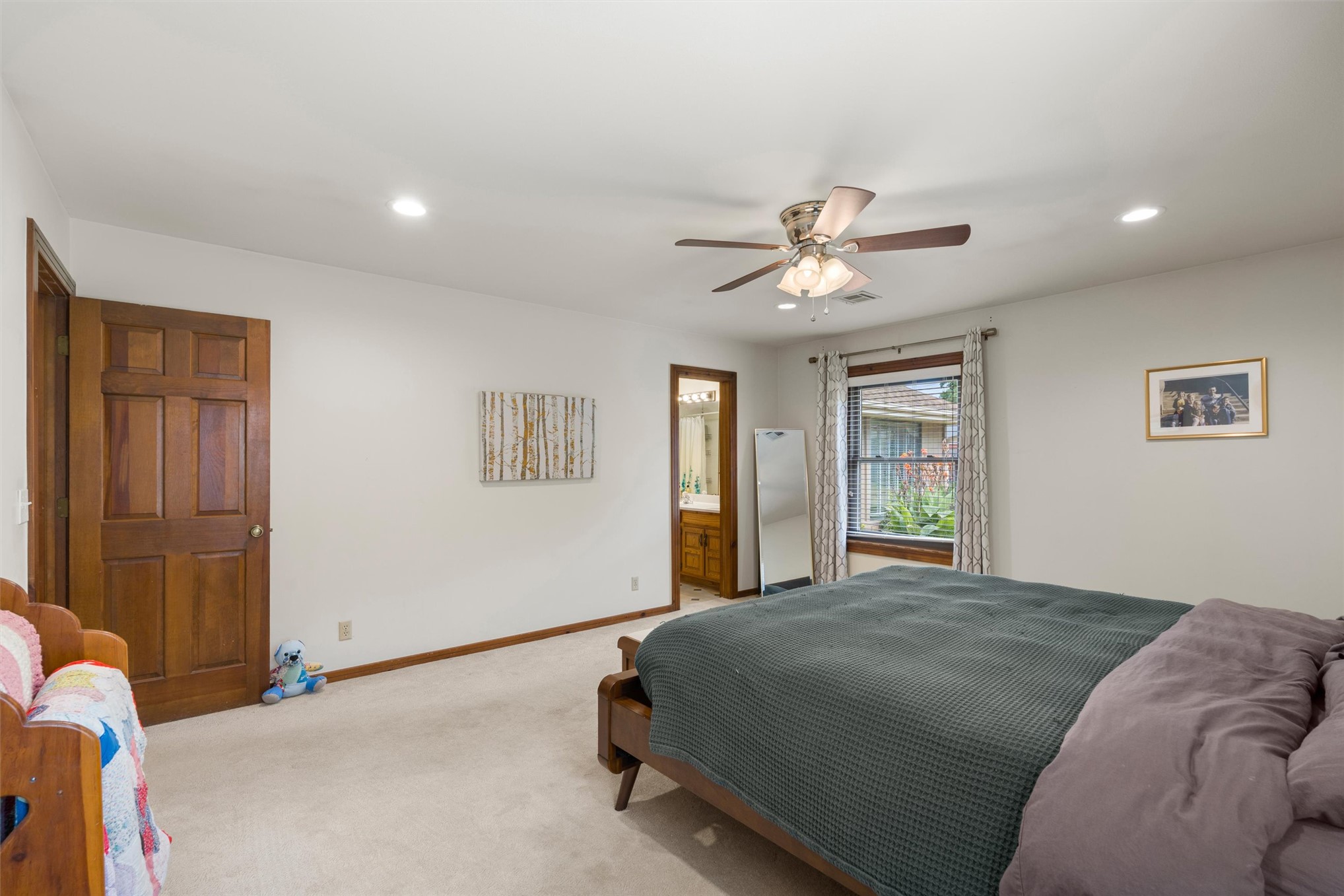 2632 Williamsburg Street Property Photo 19