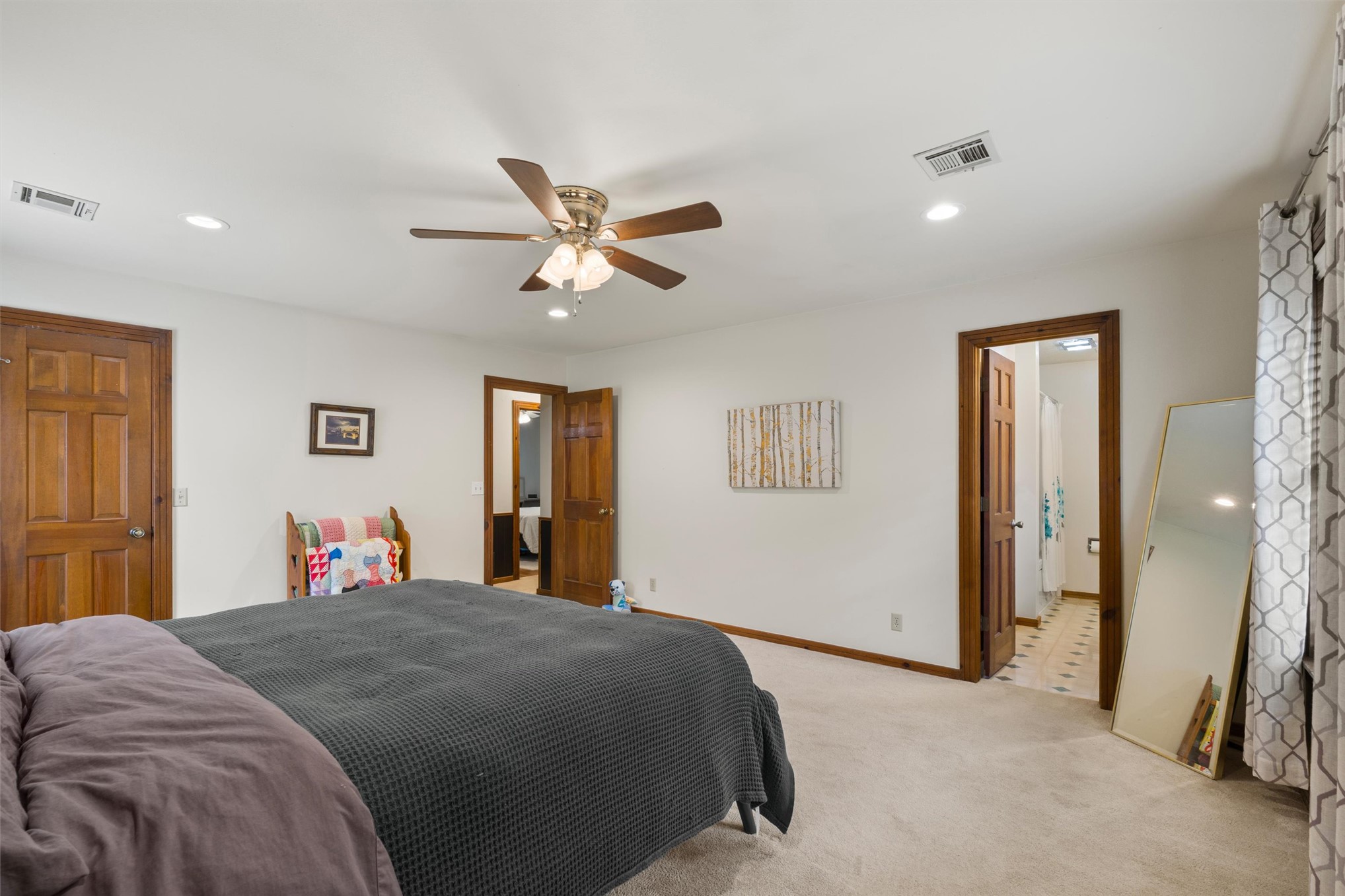 2632 Williamsburg Street Property Photo 20