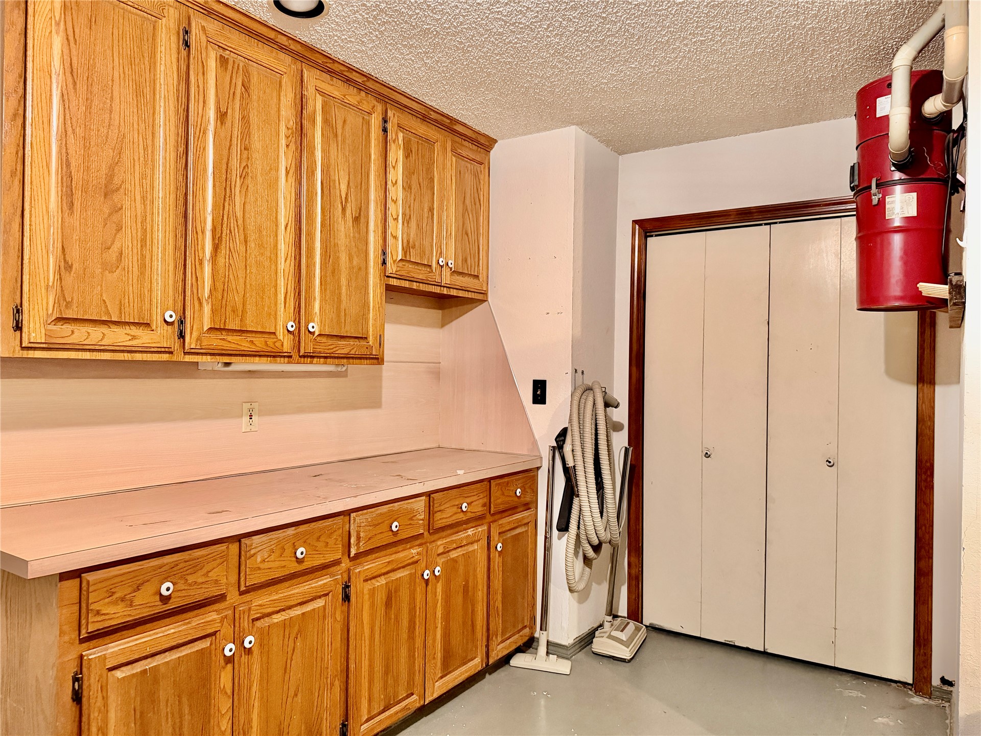 12402 E 77th Street N Property Photo 51