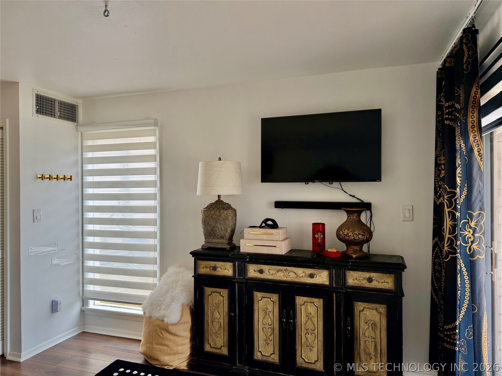 129 Falconhead Drive A Property Photo 7