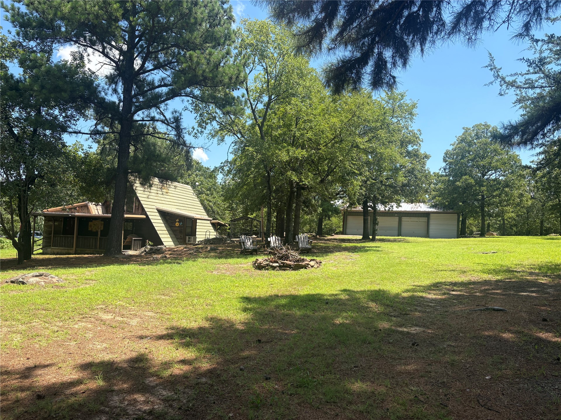 979 County Line Road Property Photo 7