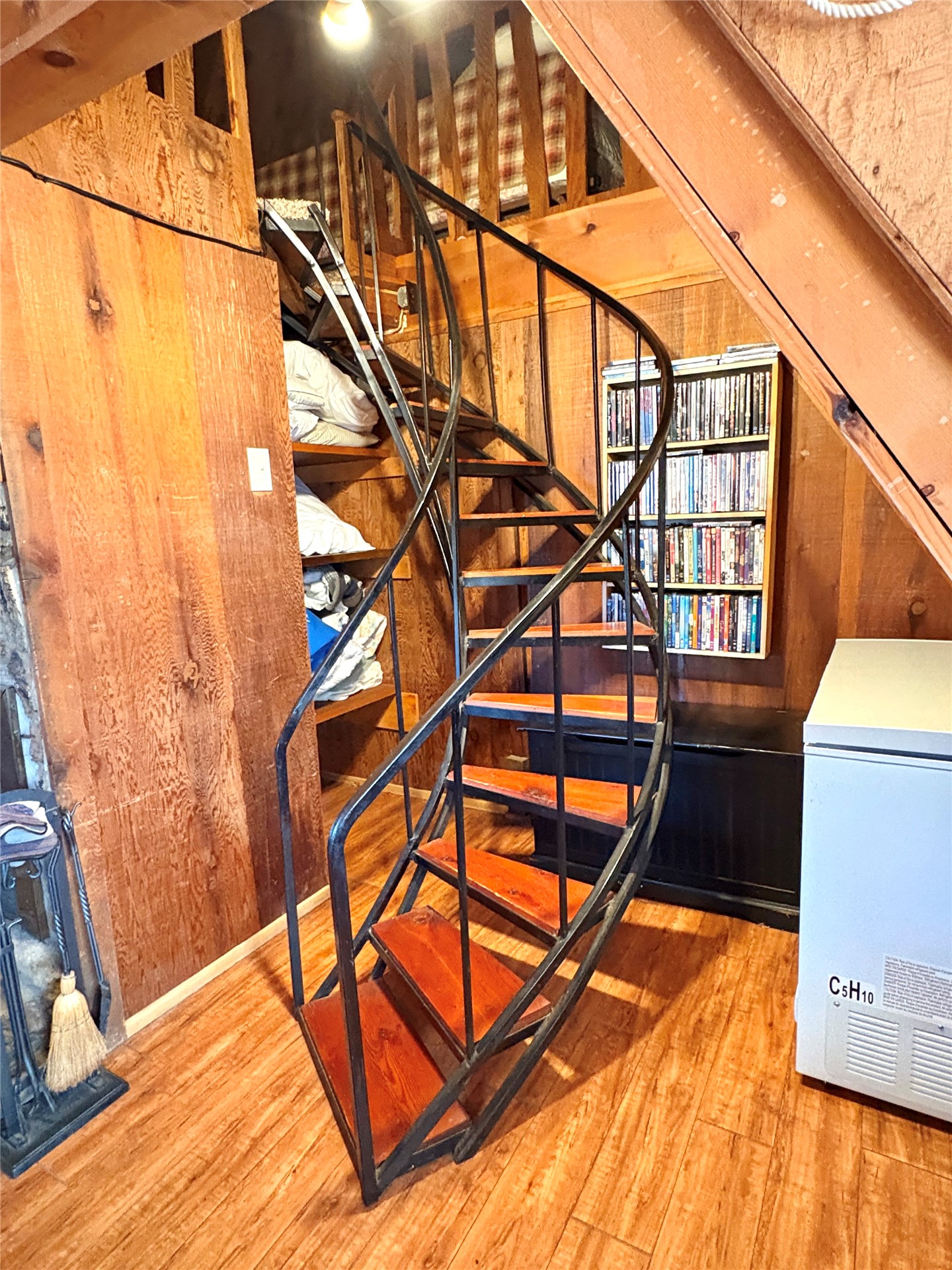 979 County Line Road Property Photo 16