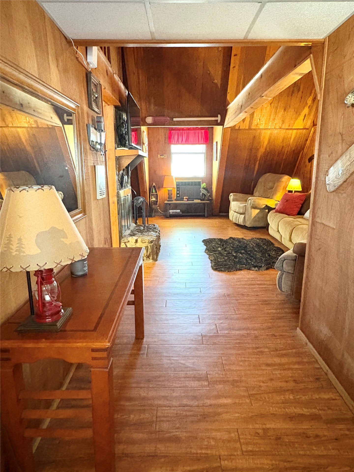 979 County Line Road Property Photo 18
