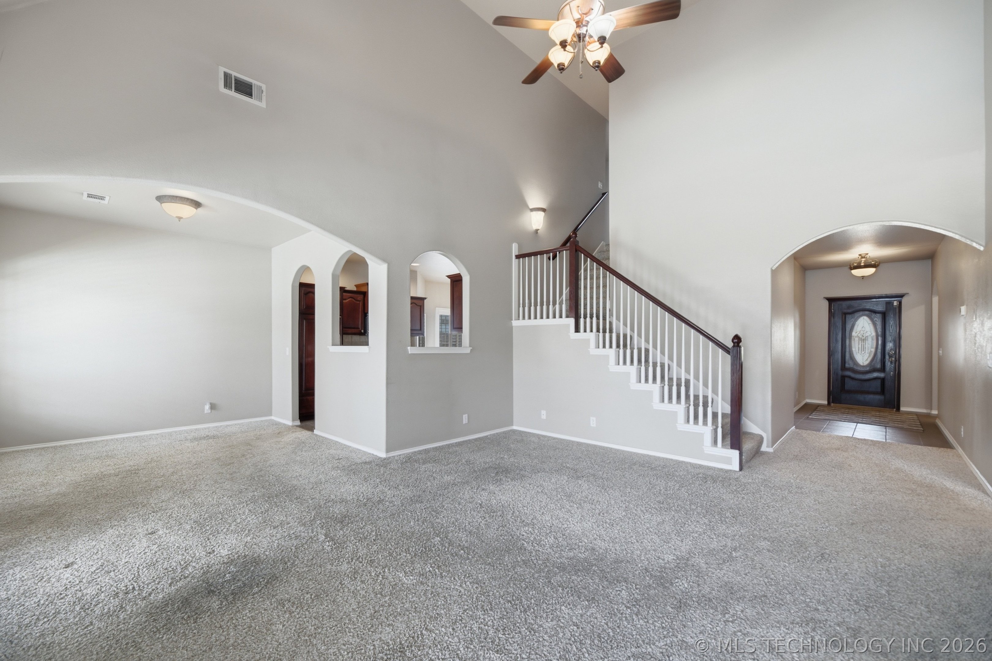 1225 E Canton Street Property Photo 5