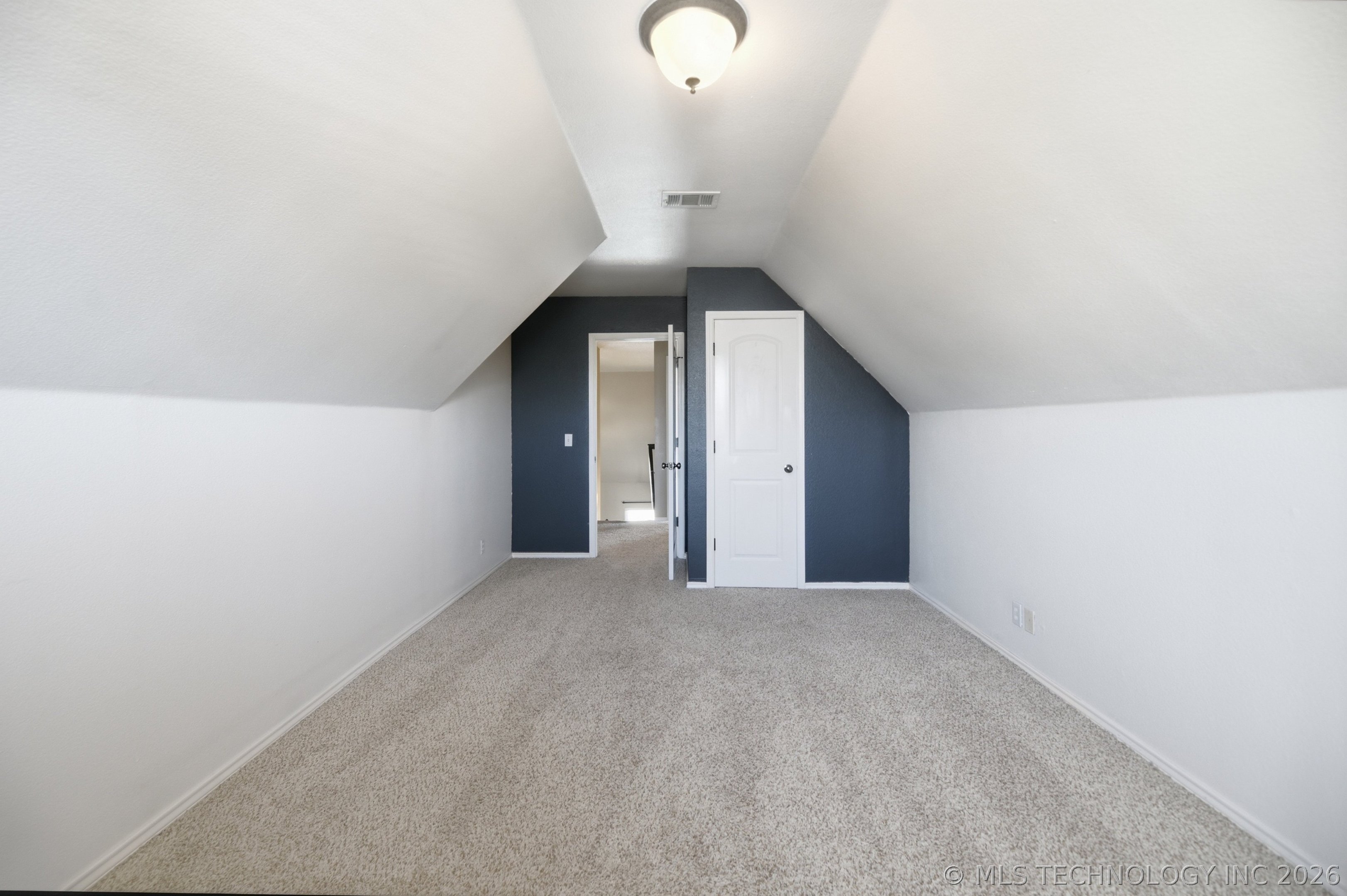 1225 E Canton Street Property Photo 24