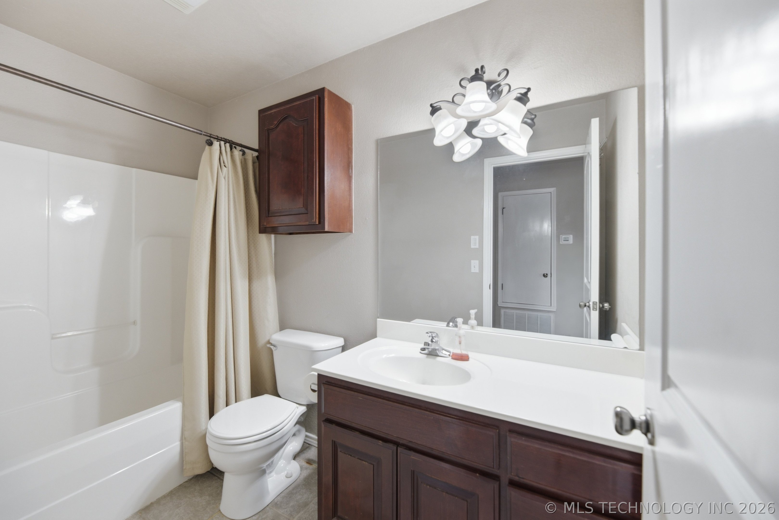 1225 E Canton Street Property Photo 25