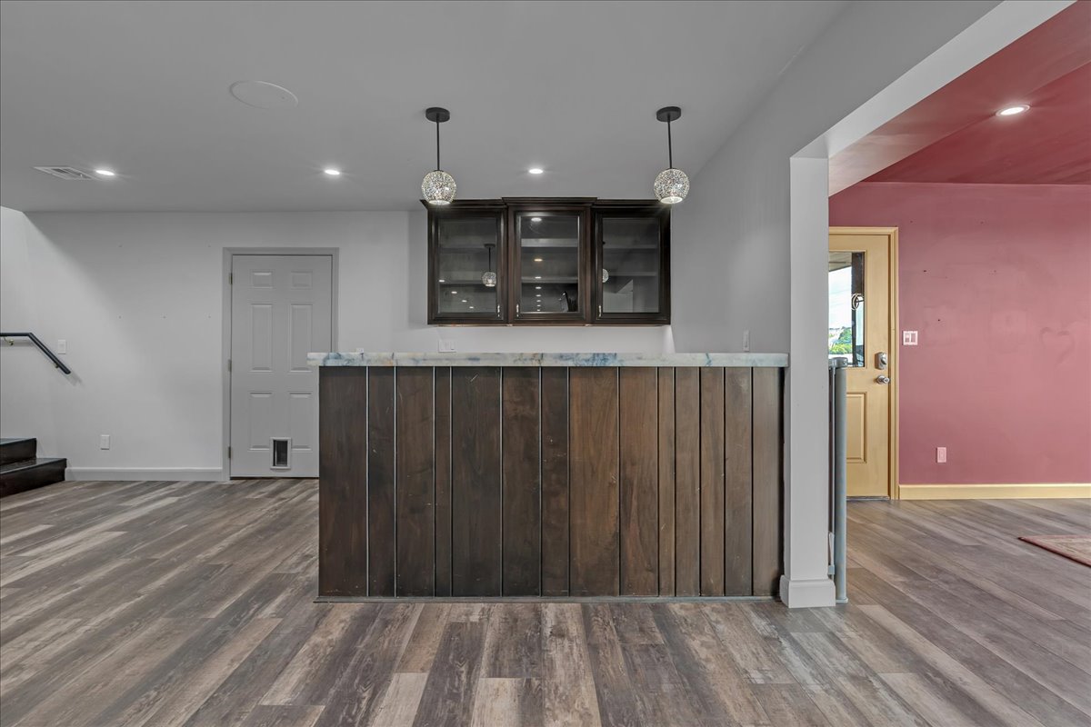 662 Se 4439 Loop Property Photo 17