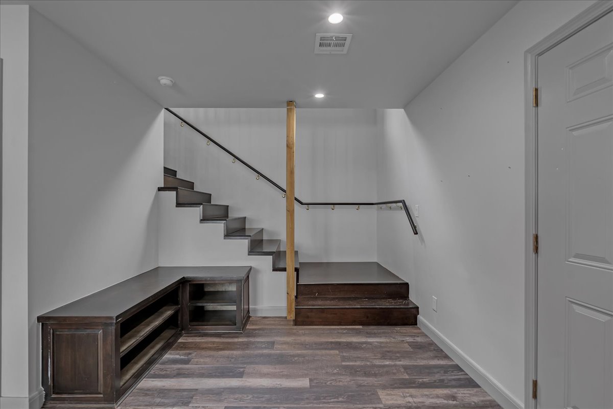 662 Se 4439 Loop Property Photo 18