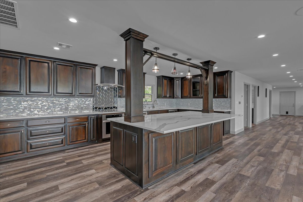 662 Se 4439 Loop Property Photo 27