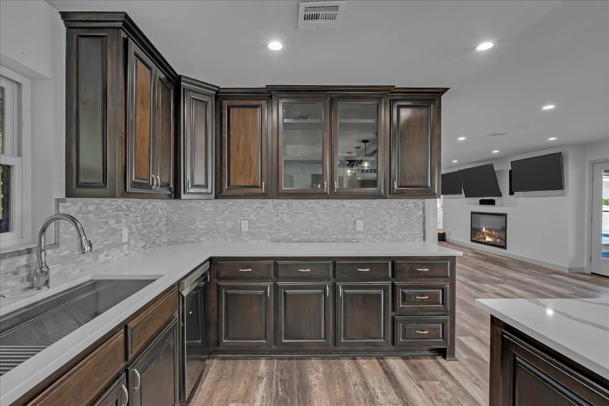 662 Se 4439 Loop Property Photo 30