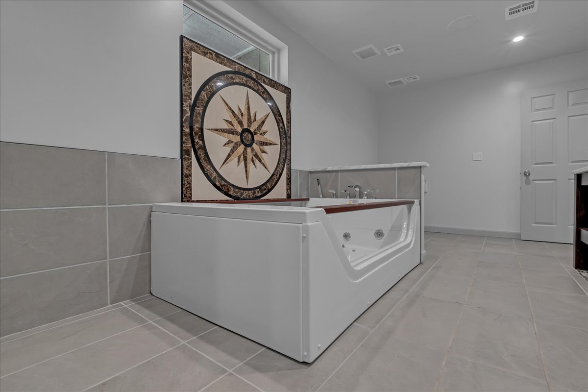 662 Se 4439 Loop Property Photo 70