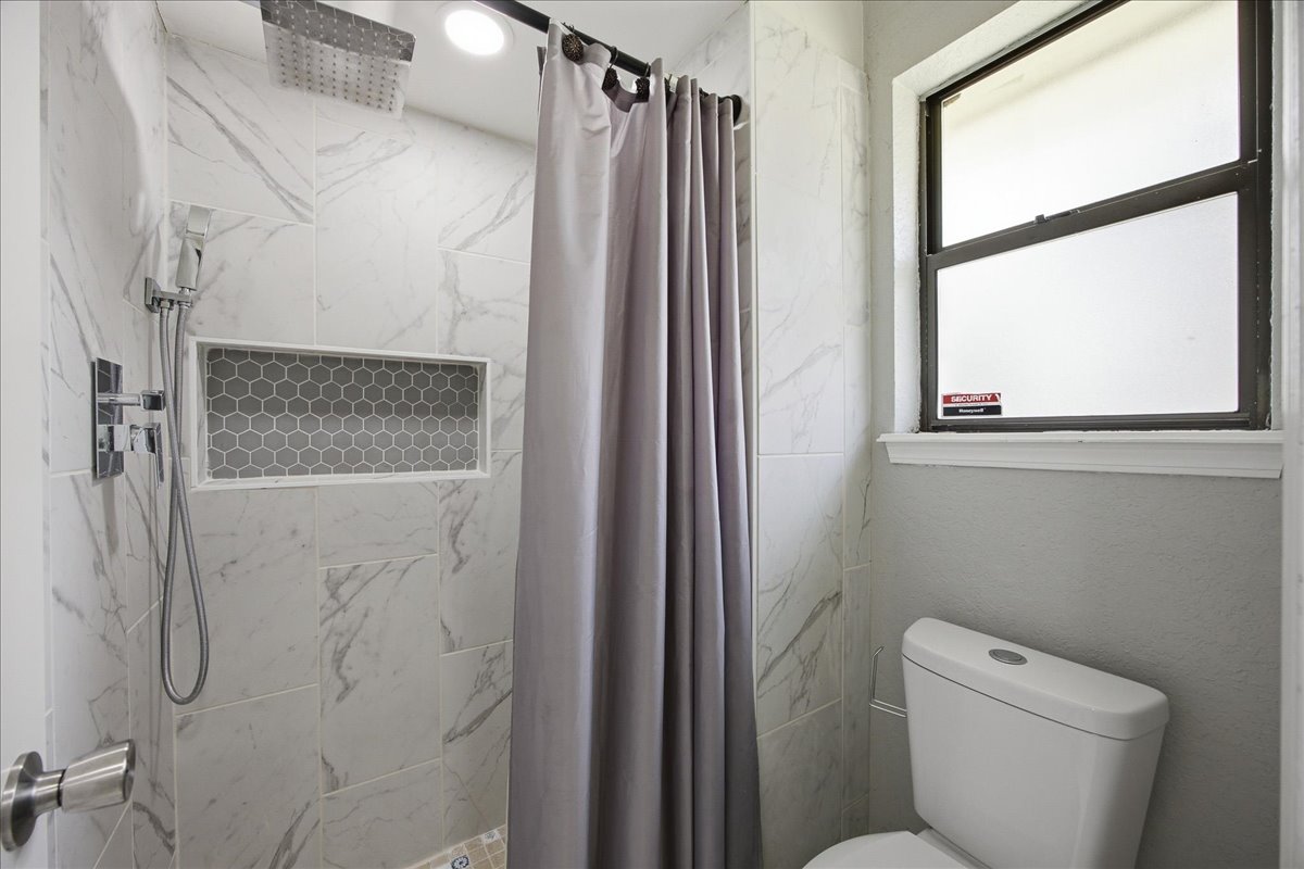 11033 E 66th Street Property Photo 46