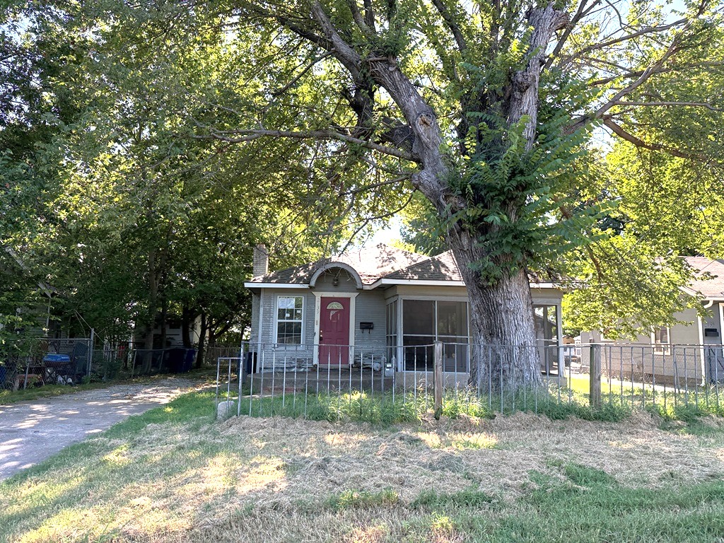 2139 N Kingston Place