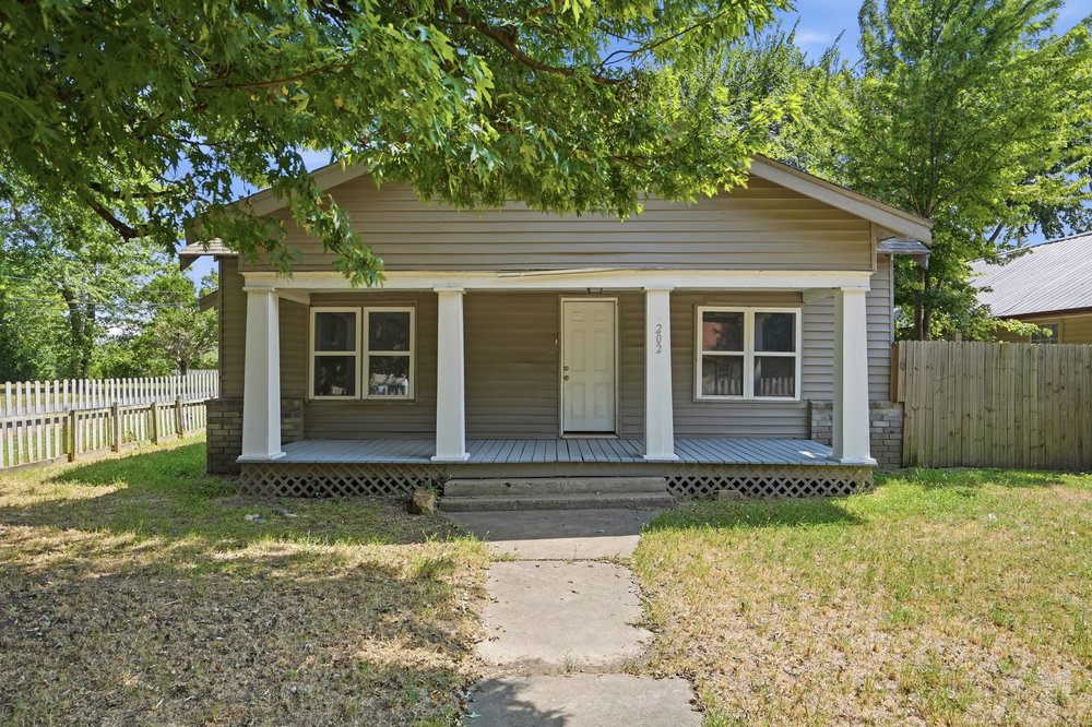 202 W Ada Street