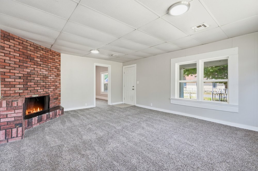 202 W Ada Street Property Photo 6