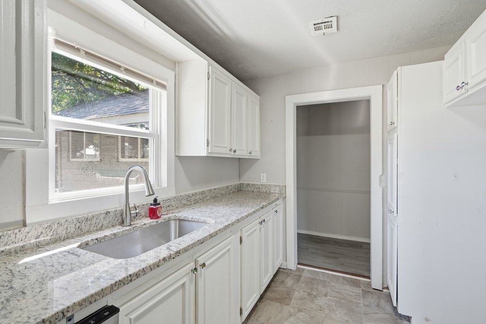 202 W Ada Street Property Photo 12
