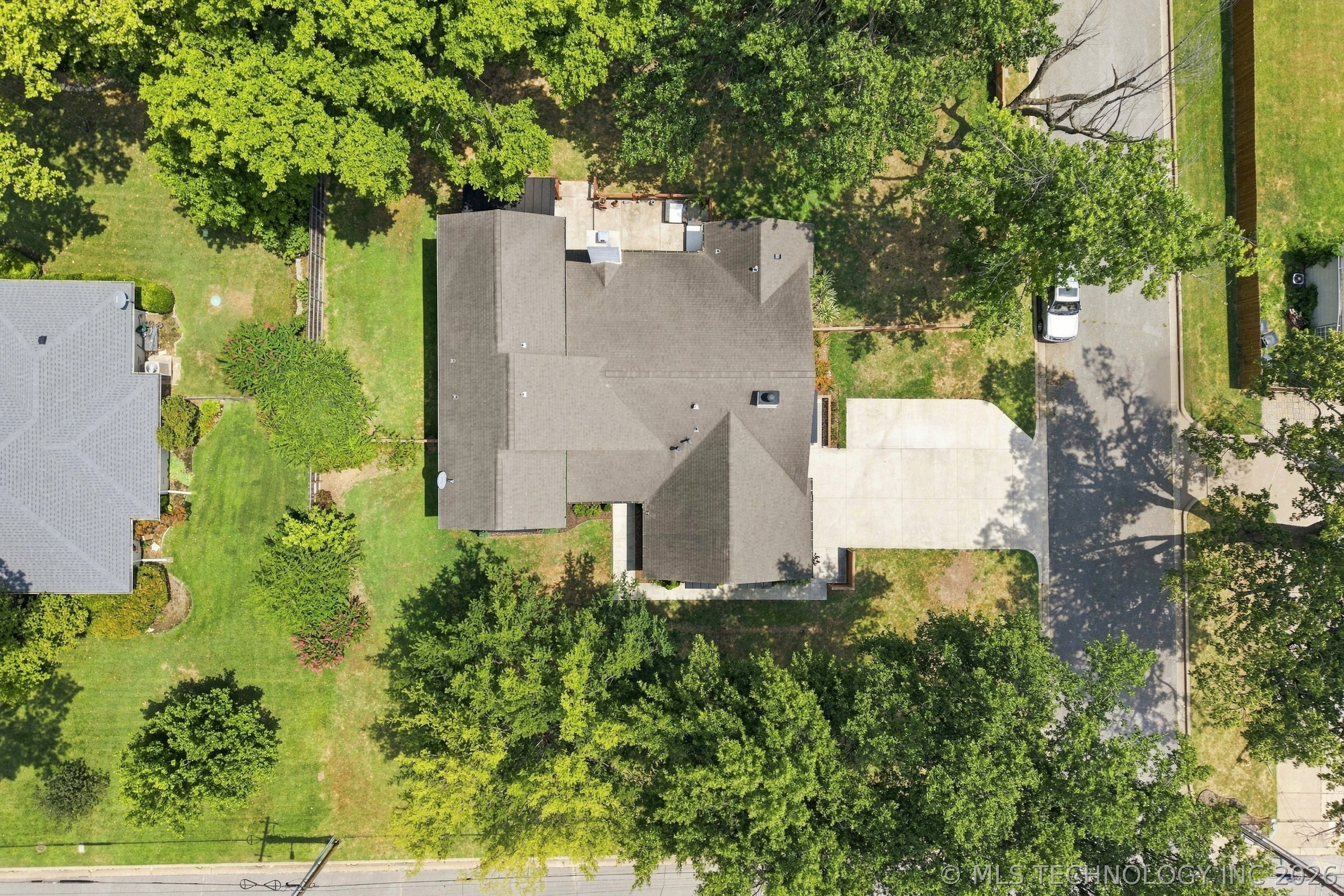 4545 S Birmingham Avenue Property Photo 6