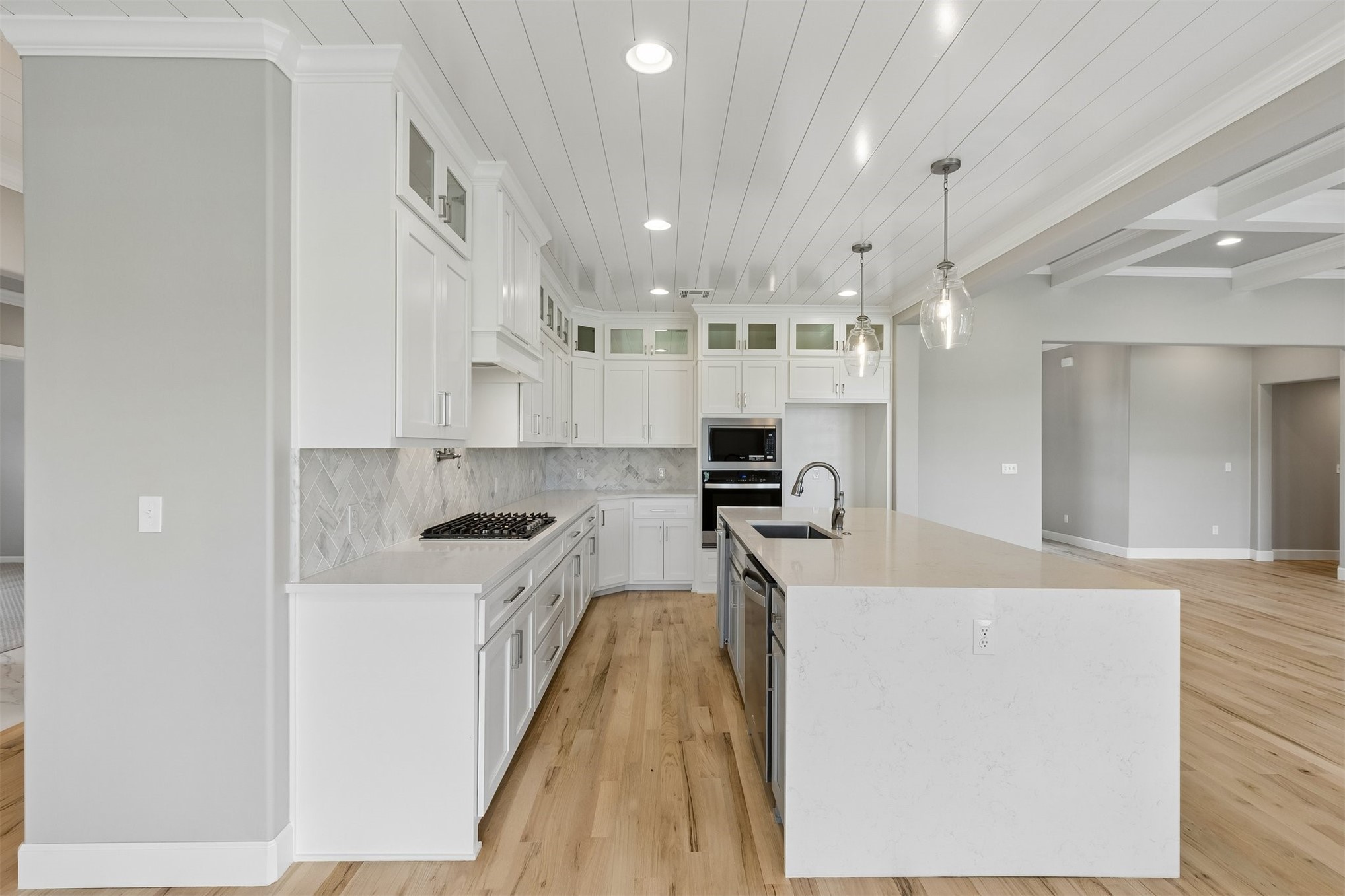 103 E 165th Place S Property Photo 14