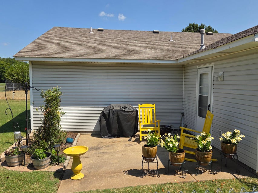 1821 Lexington Road Property Photo 4