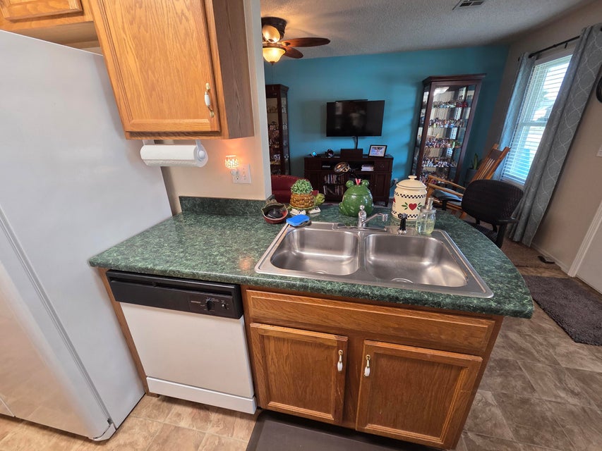 1821 Lexington Road Property Photo 10