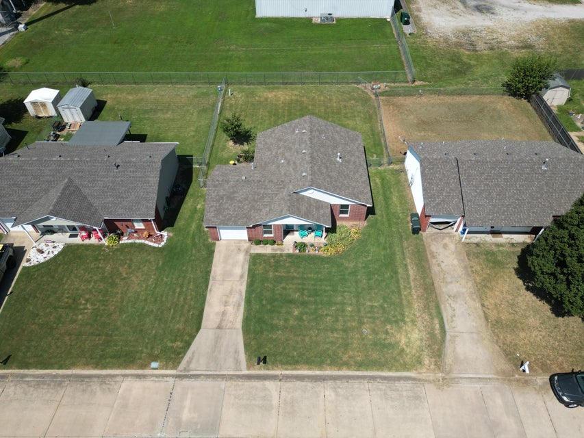 1821 Lexington Road Property Photo 21
