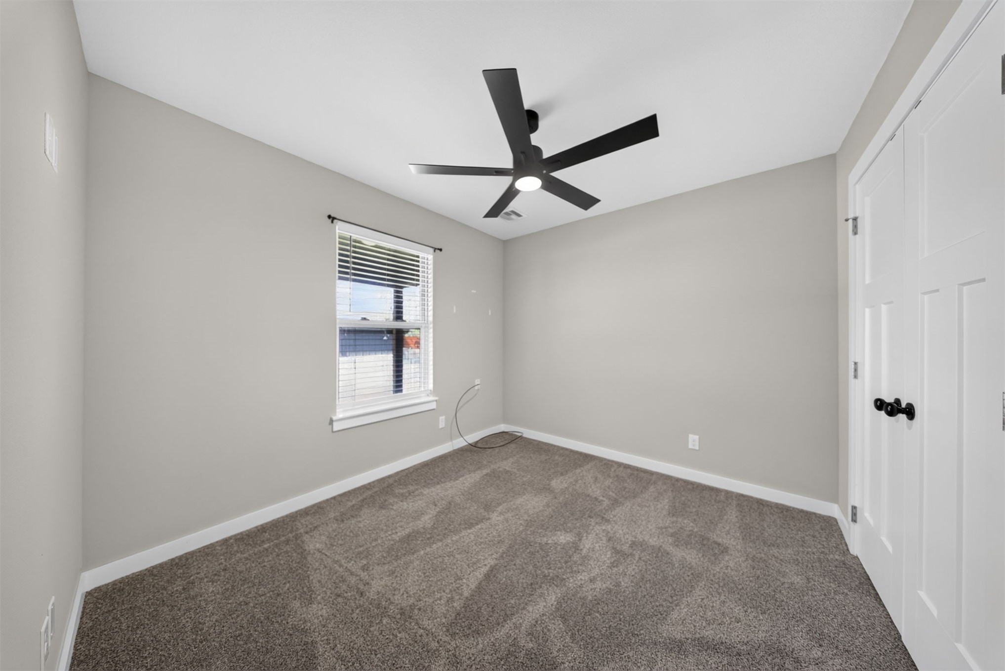 901 Park Street Property Photo 11