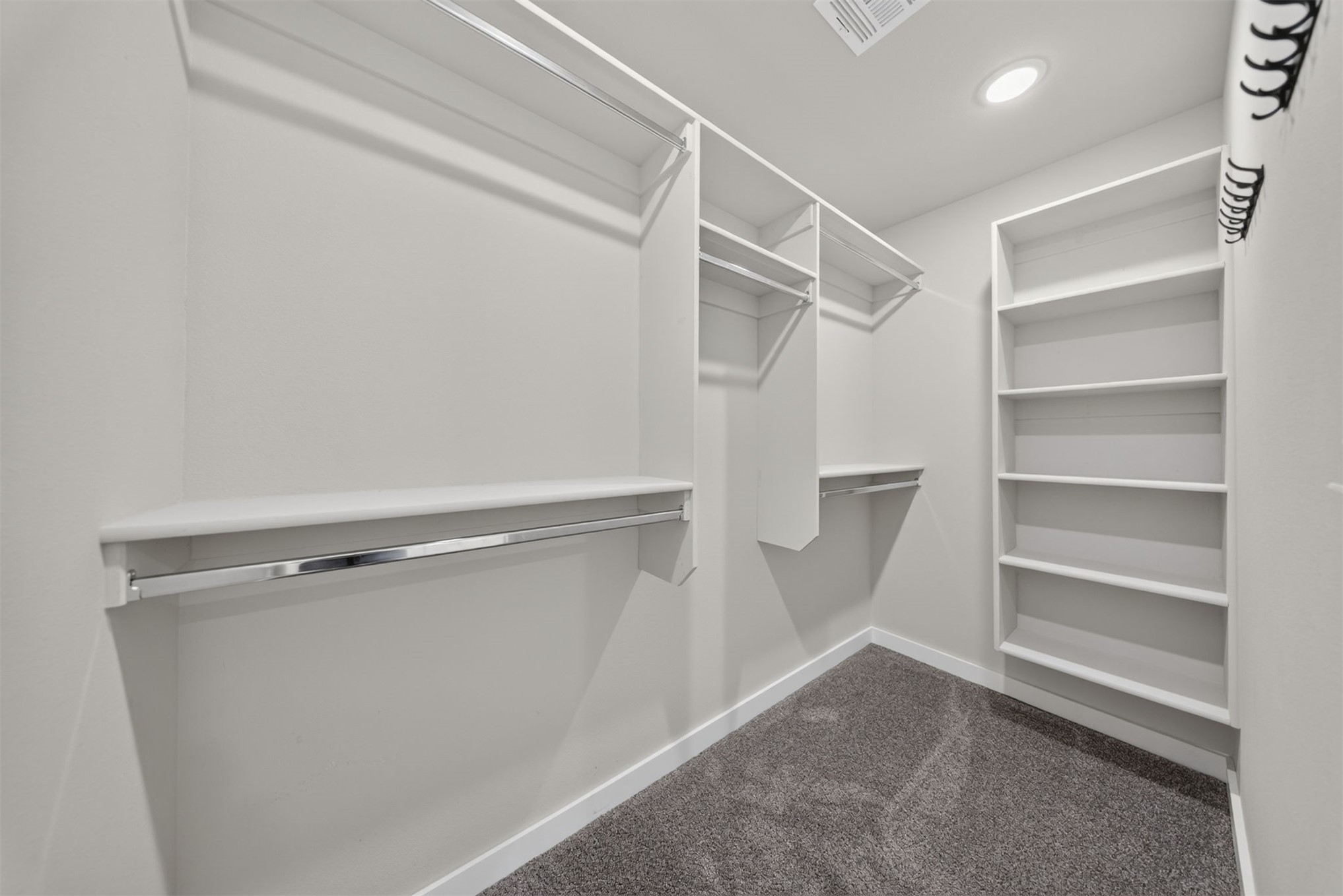901 Park Street Property Photo 16