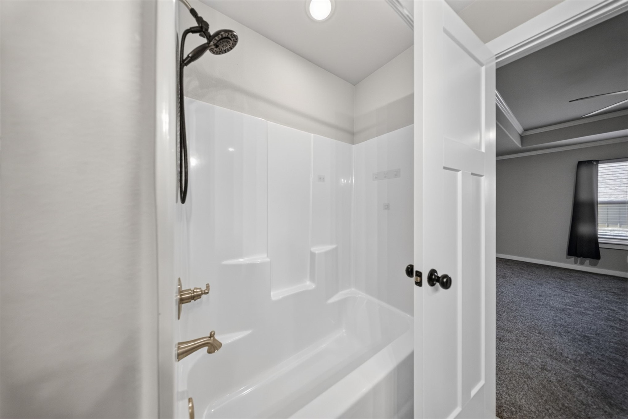 901 Park Street Property Photo 18