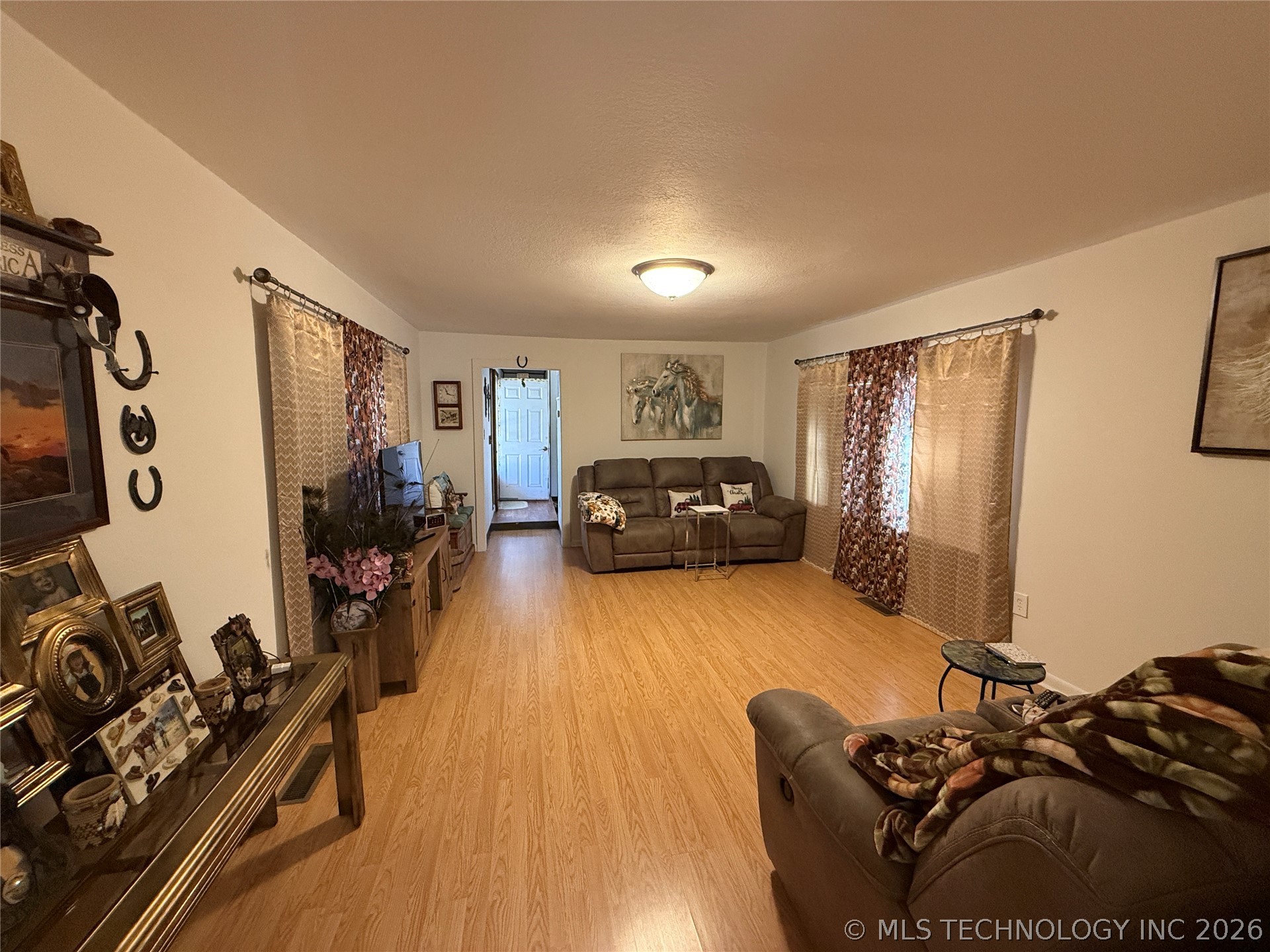 18021 S 71st West Avenue Property Photo 6