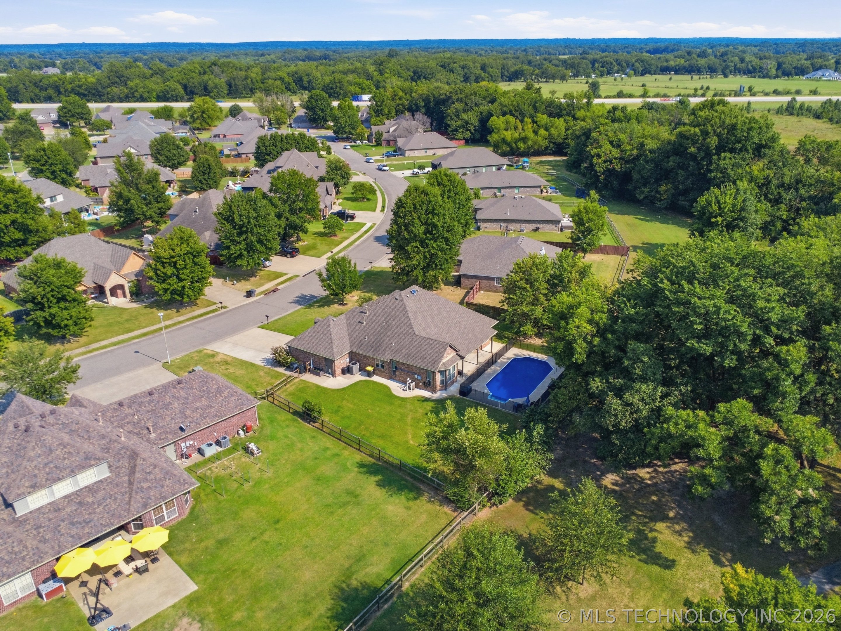 26640 Duck Pond Lane Property Photo 44