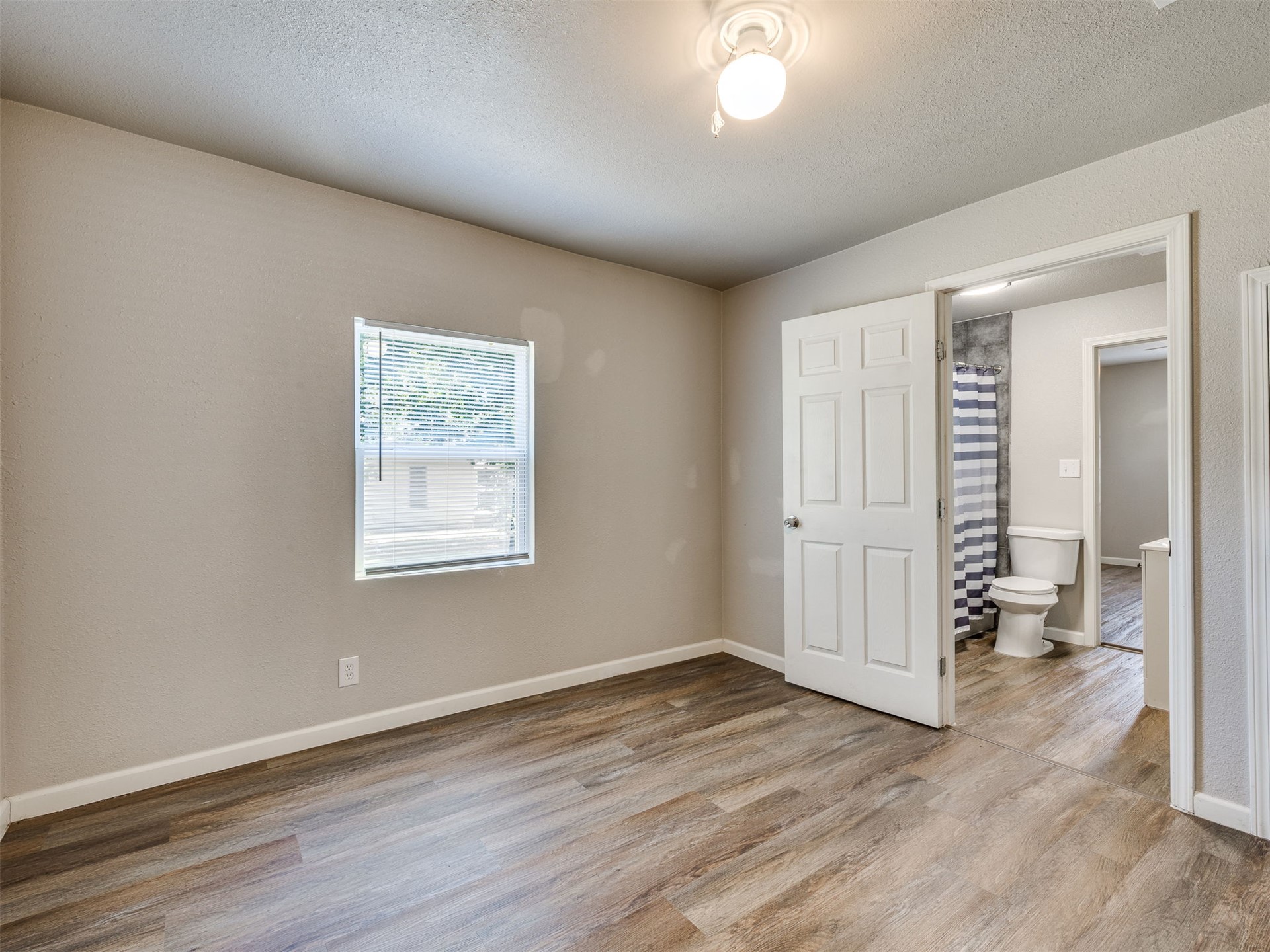 631 S Seminole Avenue Property Photo 17