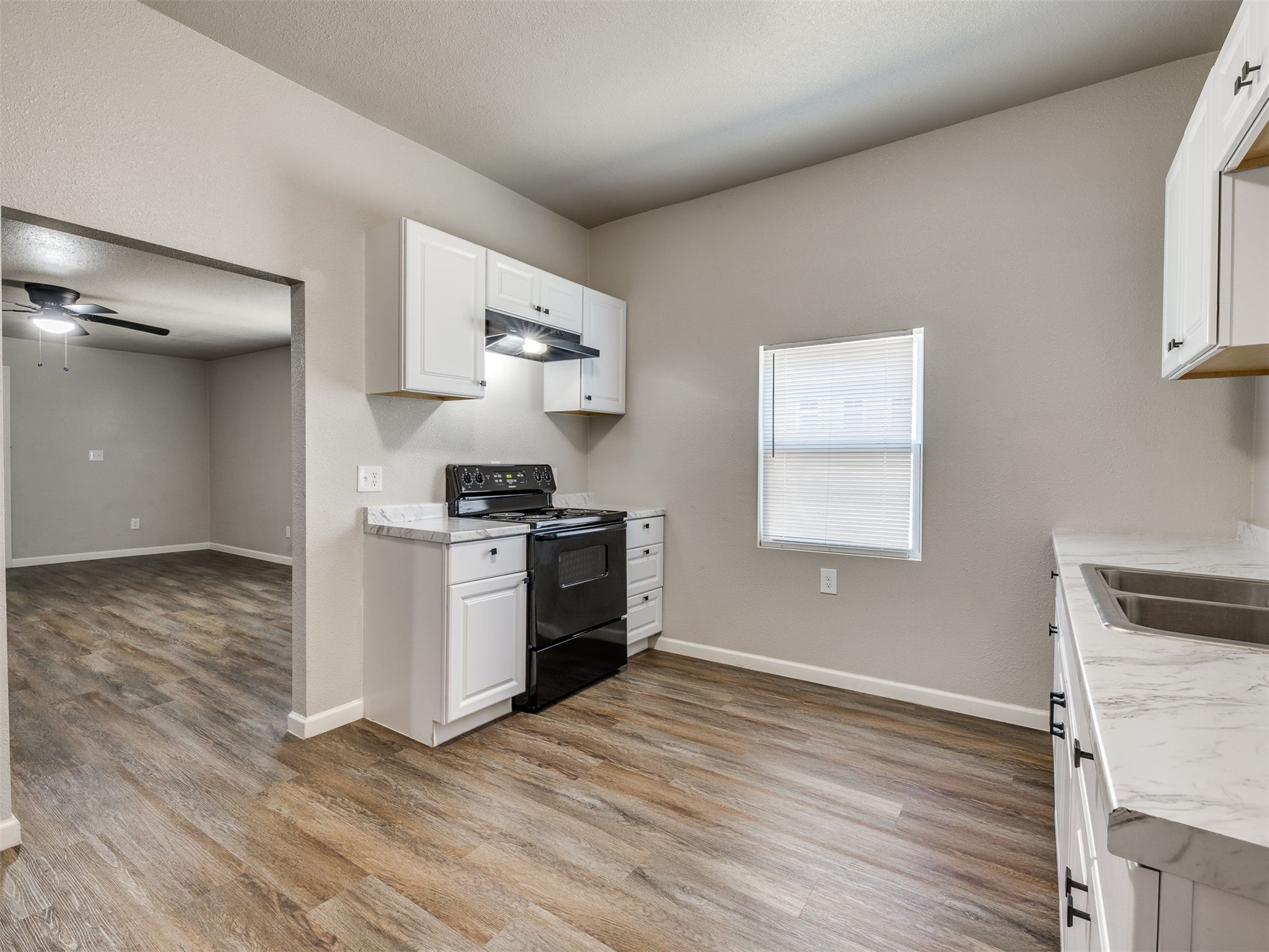 631 S Seminole Avenue Property Photo 19
