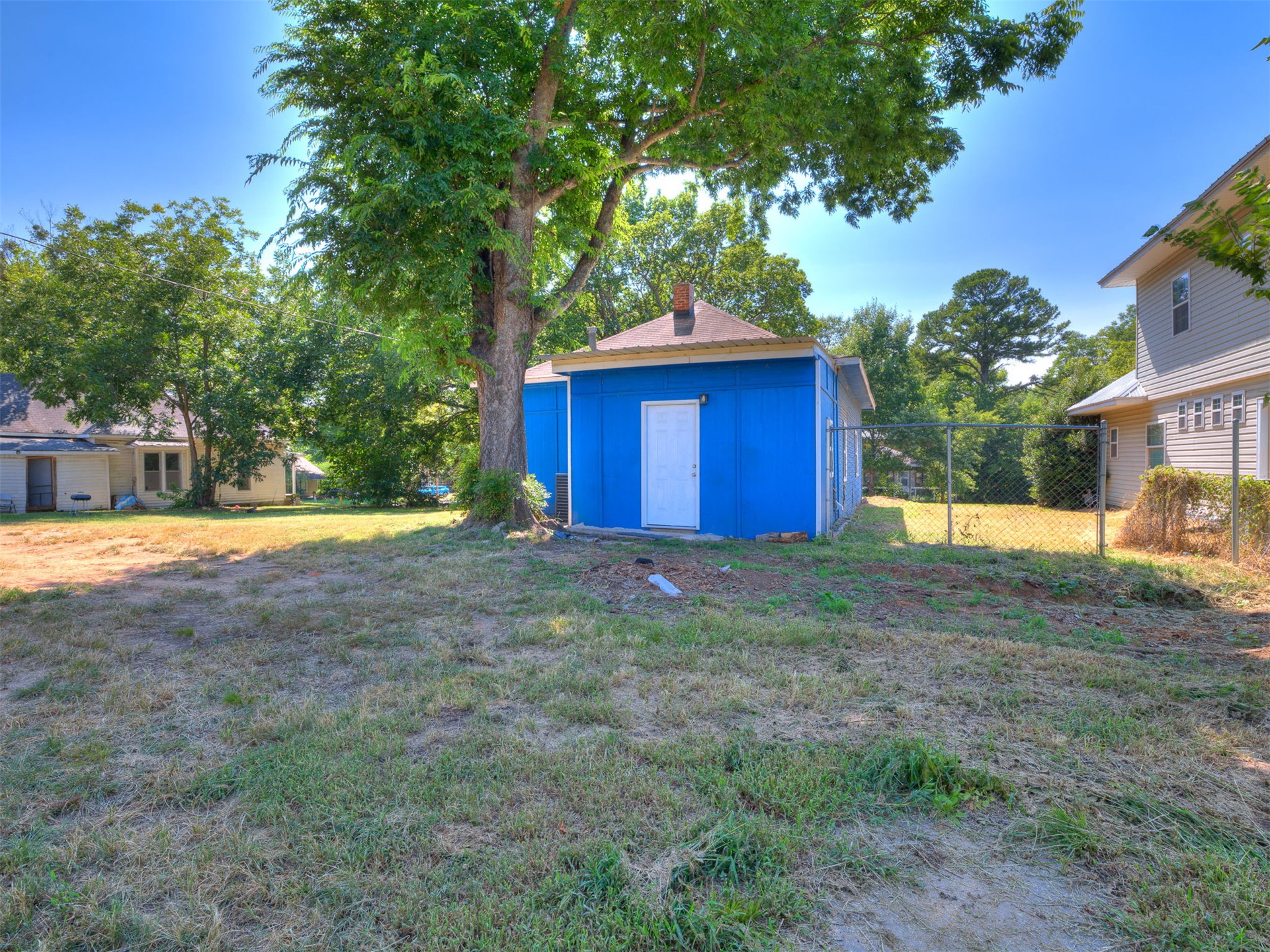 631 S Seminole Avenue Property Photo 29