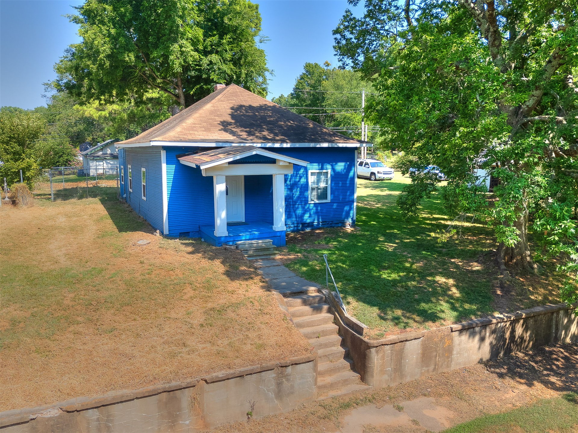 631 S Seminole Avenue Property Photo 35