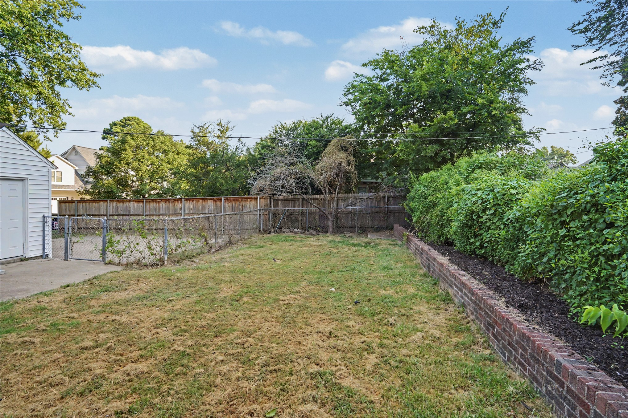 1603 E 36th Street Property Photo 26