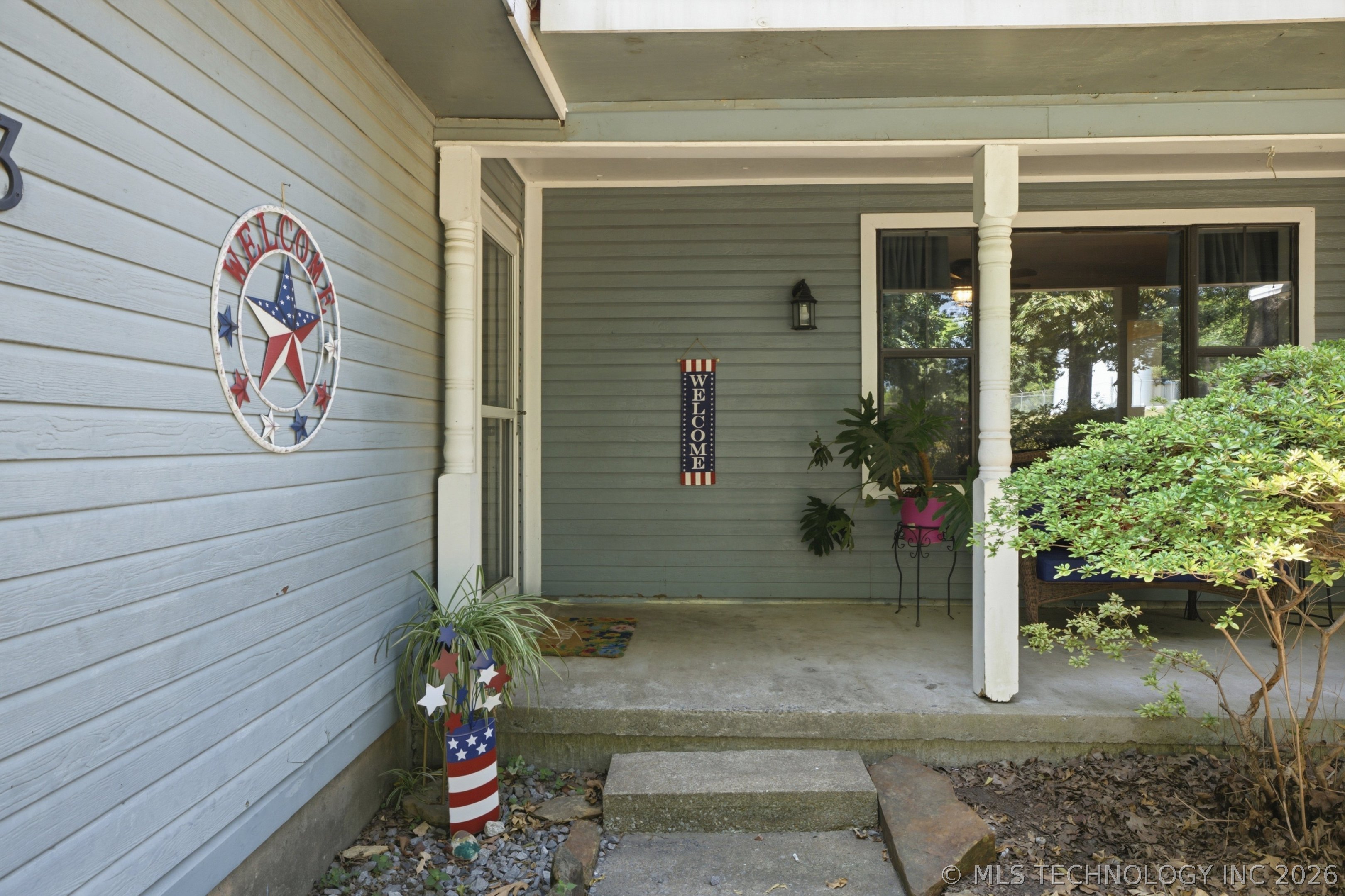 603 E Coppinger Property Photo 4