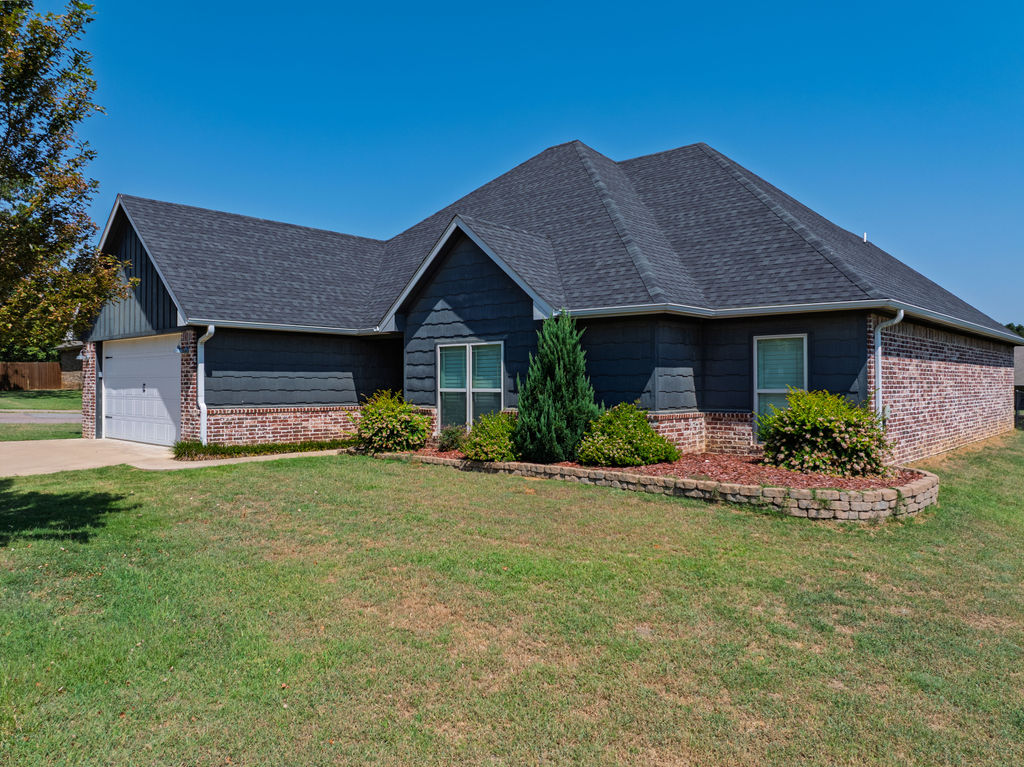 102 Bunker Drive Property Photo 3