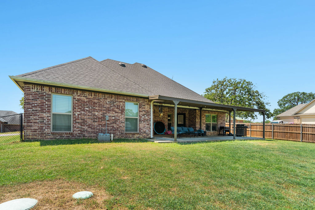 102 Bunker Drive Property Photo 6