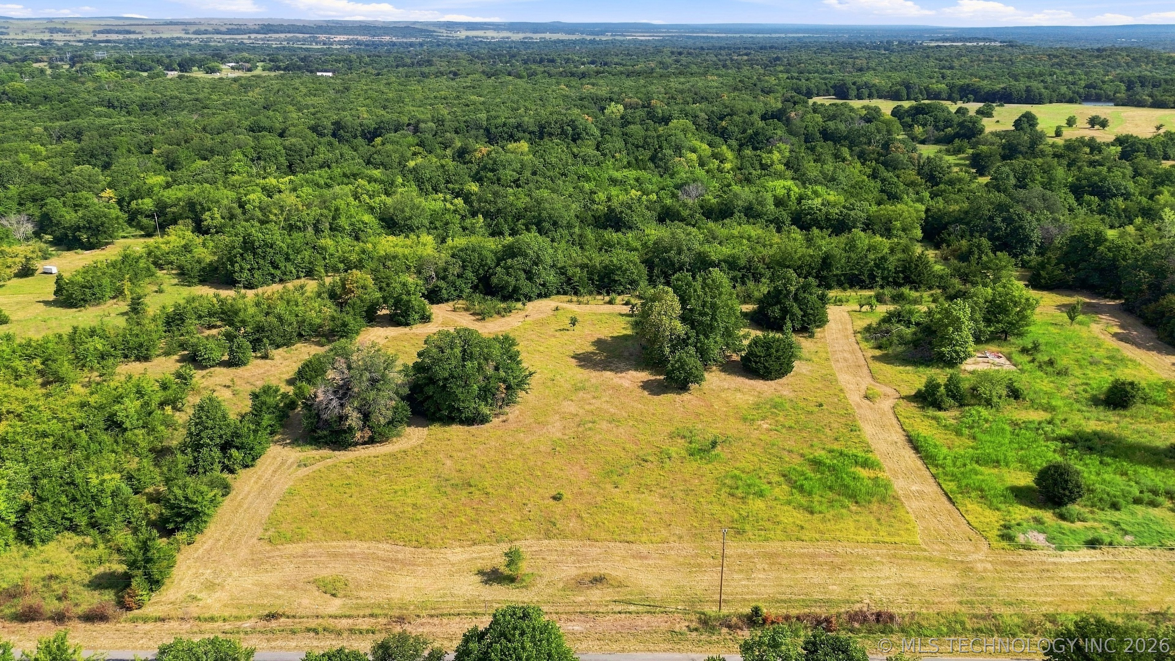 Hedge Road Property Photo 1