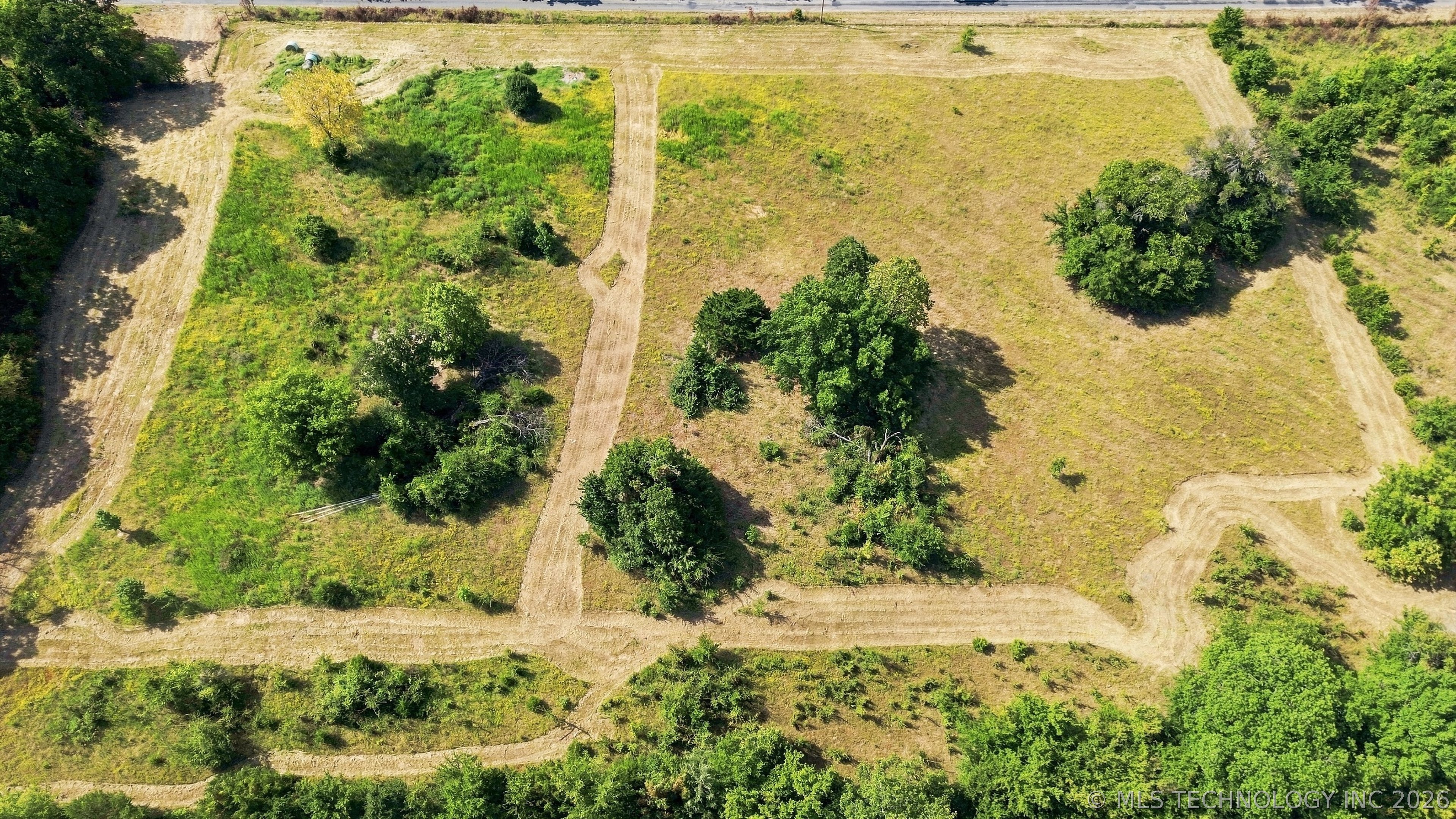 Hedge Road Property Photo 2