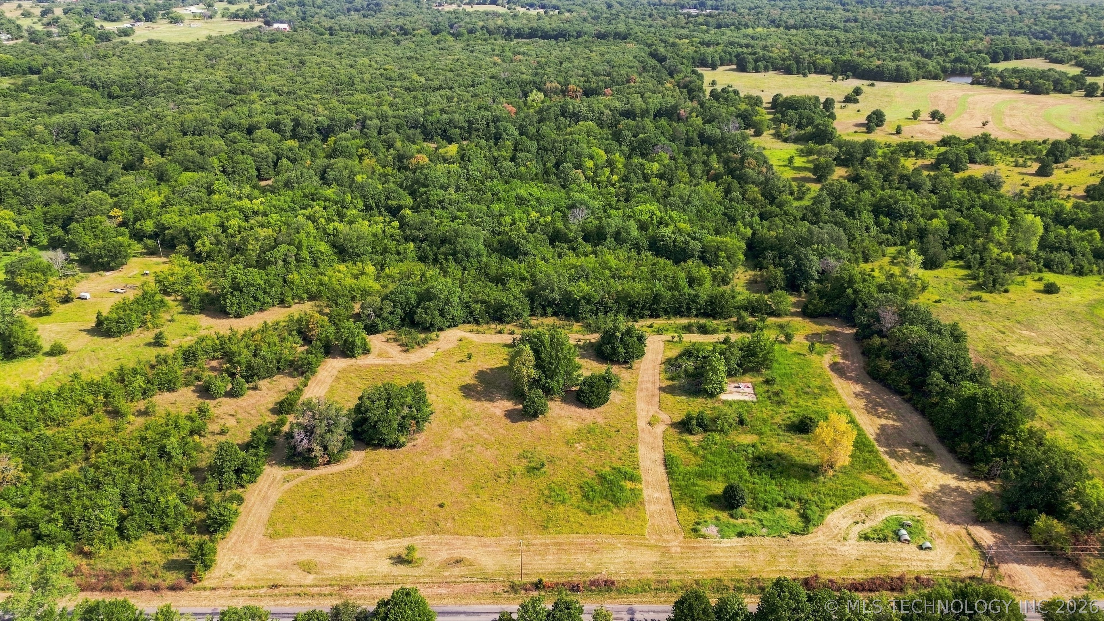 Hedge Road Property Photo 3