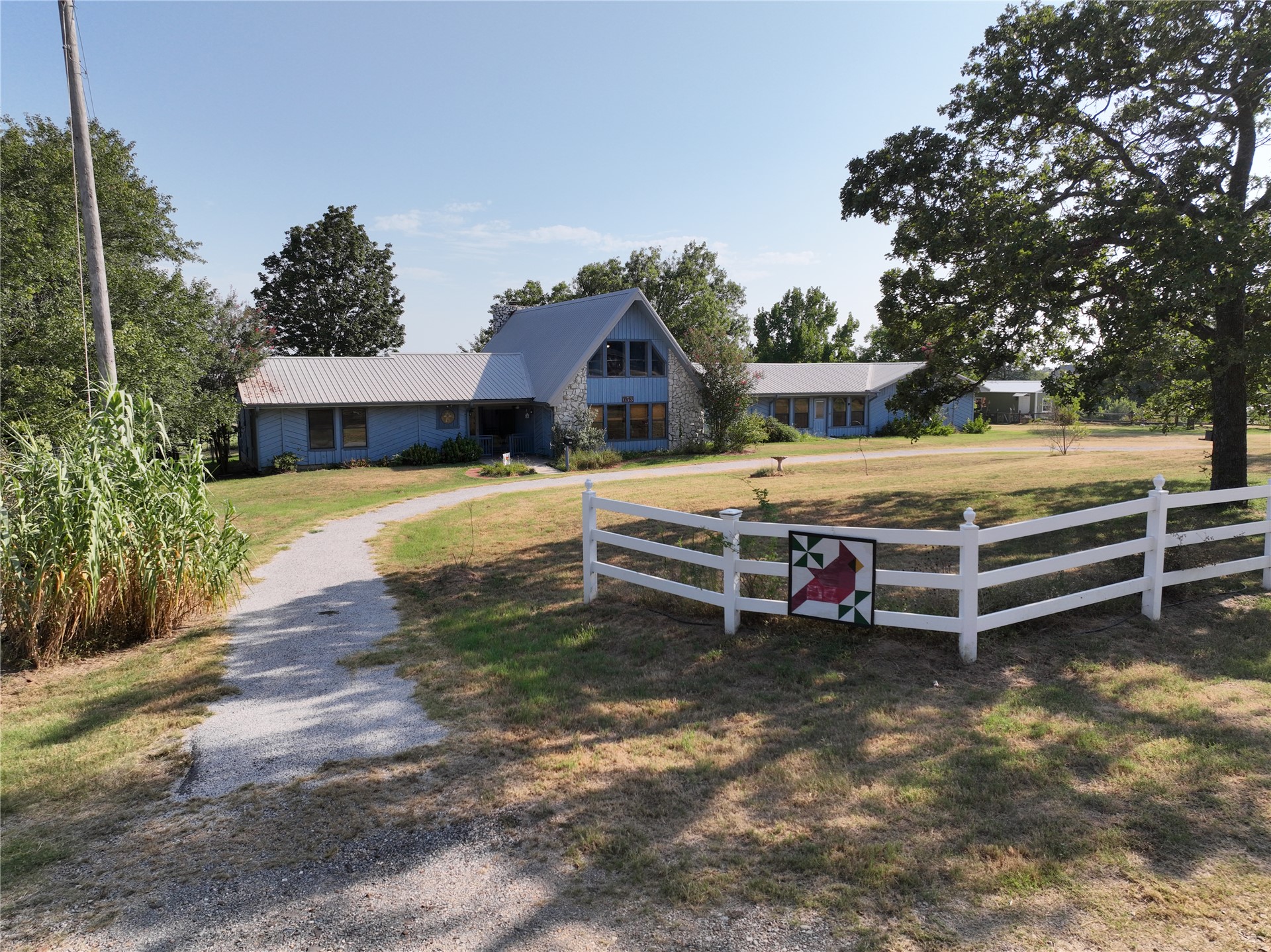 653 Max Road Property Photo 1