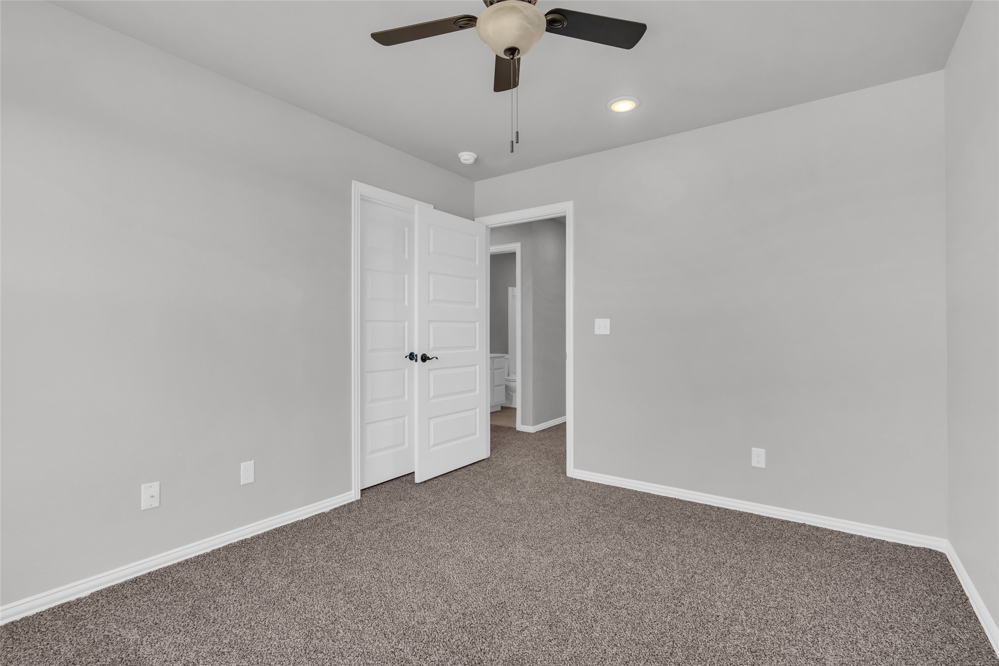 1913 Topaz Road Property Photo 19