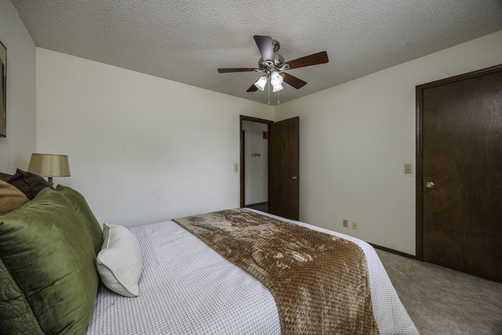 2918 Longridge Lane Property Photo 25
