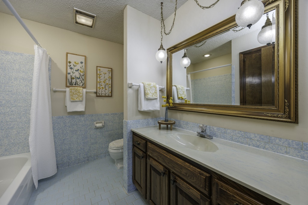 2918 Longridge Lane Property Photo 26