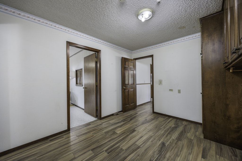 2918 Longridge Lane Property Photo 34