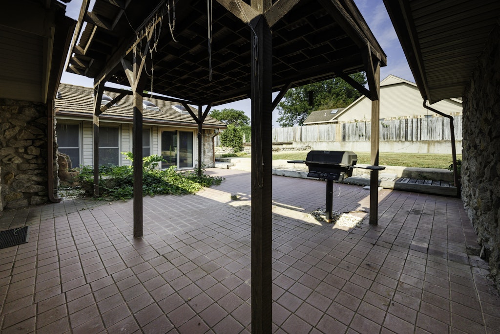 2918 Longridge Lane Property Photo 43