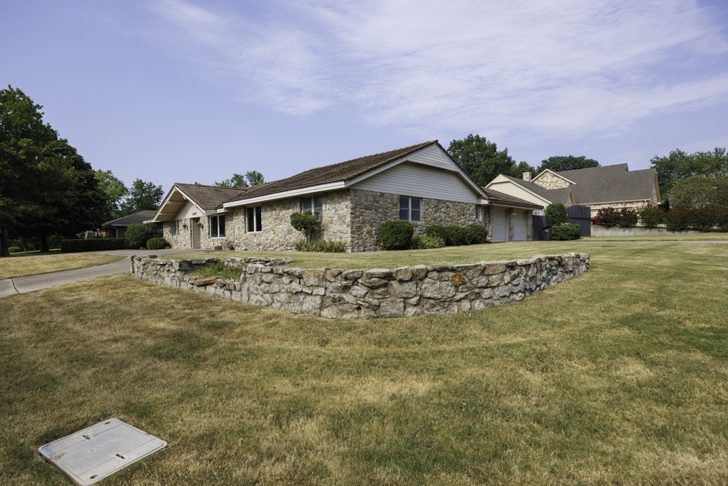 2918 Longridge Lane Property Photo 53