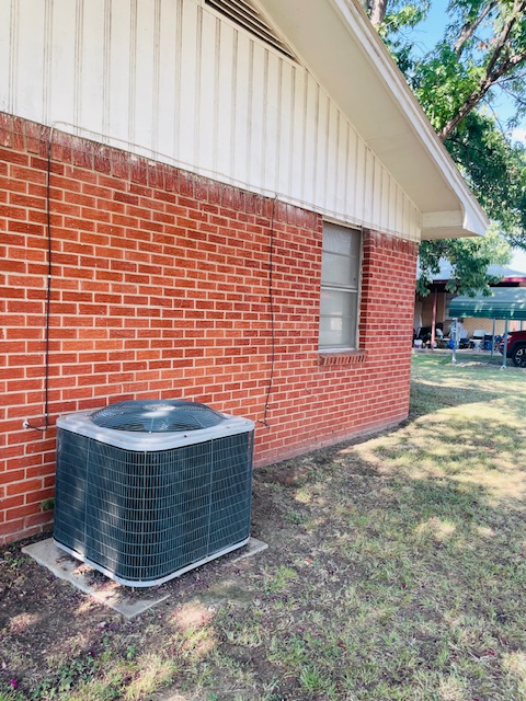 102 N Collins Street Property Photo 33